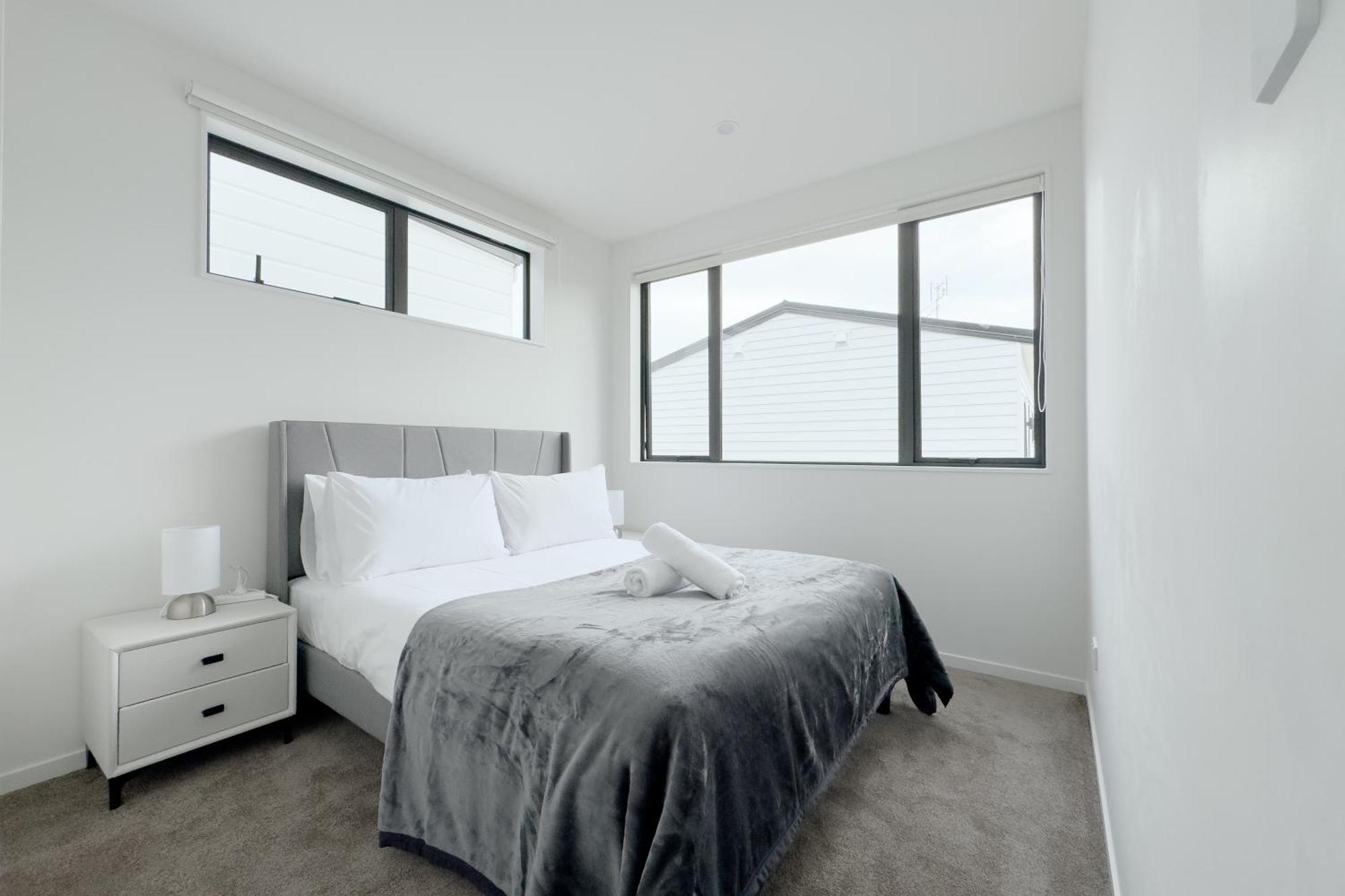Villa Modern 3-Bds Townhouse In South Auckland Esterno foto